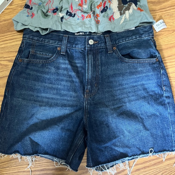 Cut off High rise Jean shorts - Picture 2 of 5